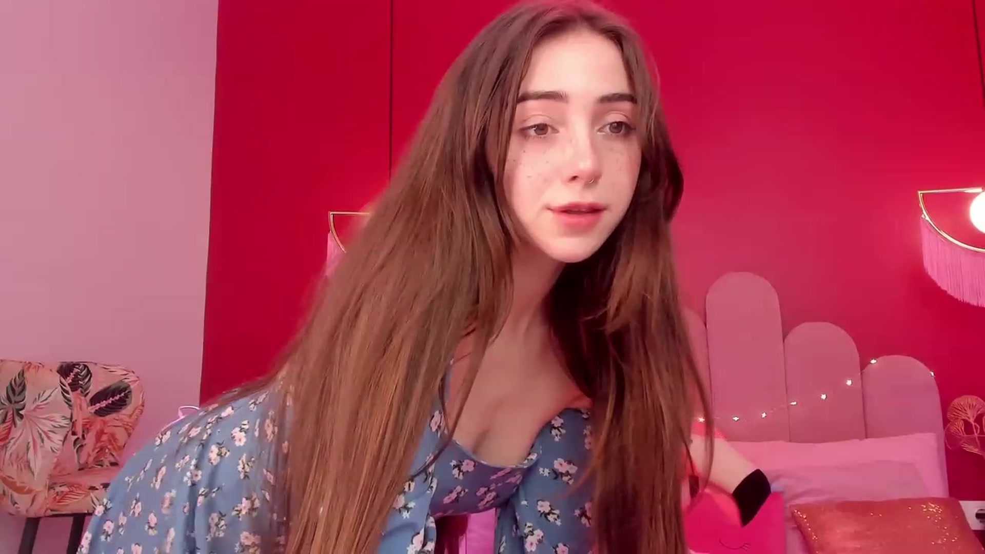Gallery image thumbnail from ElsaYoung's myfreecams stream on, 03/28/2023, 13:14 image 20 of 20