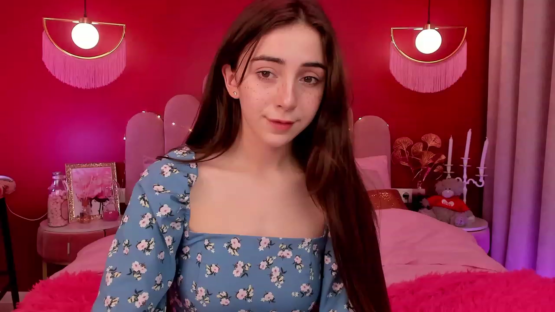 Gallery image thumbnail from ElsaYoung's myfreecams stream on, 03/28/2023, 16:06 image 15 of 20