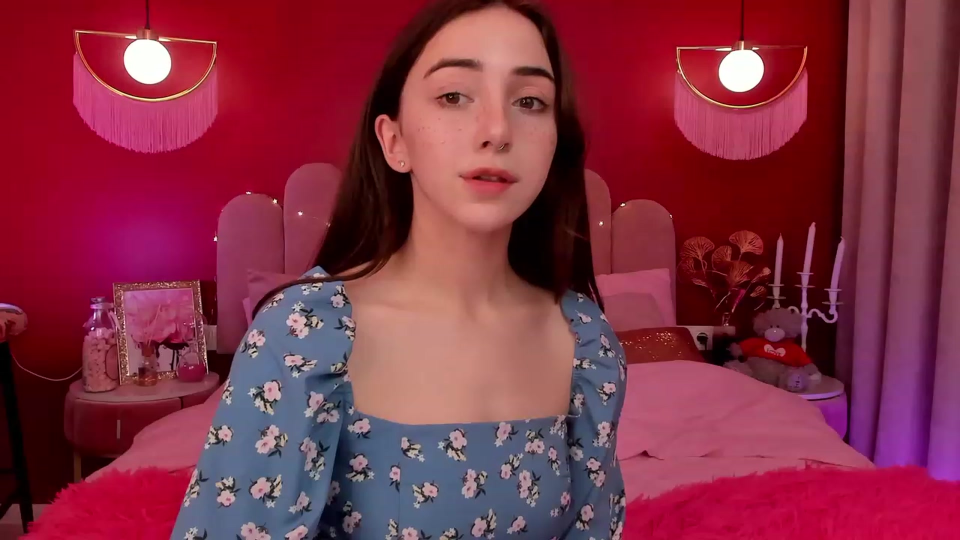 Gallery image thumbnail from ElsaYoung's myfreecams stream on, 03/28/2023, 16:06 image 19 of 20