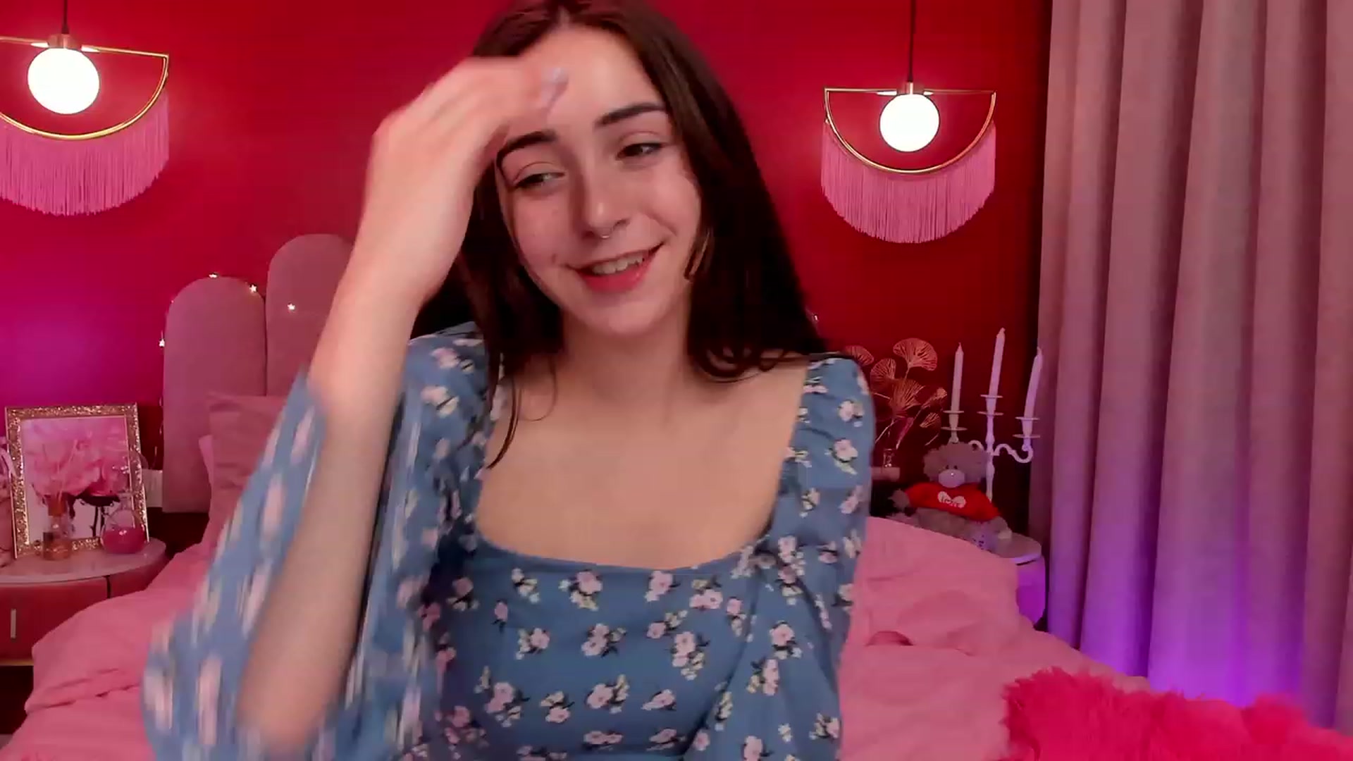 Gallery image thumbnail from ElsaYoung's myfreecams stream on, 03/28/2023, 19:23 image 9 of 20