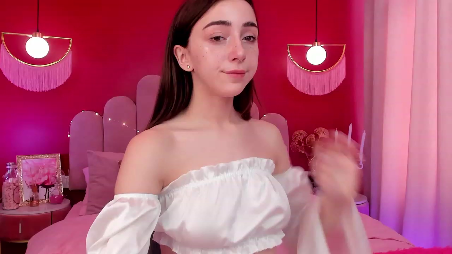 Gallery image thumbnail from ElsaYoung's myfreecams stream on, 03/29/2023, 05:46 image 14 of 20