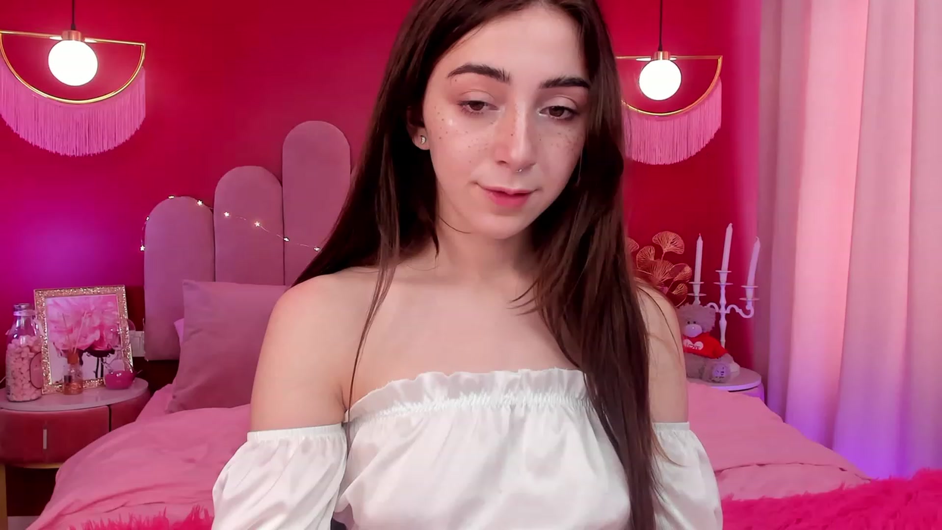 Gallery image thumbnail from ElsaYoung's myfreecams stream on, 03/29/2023, 05:46 image 19 of 20