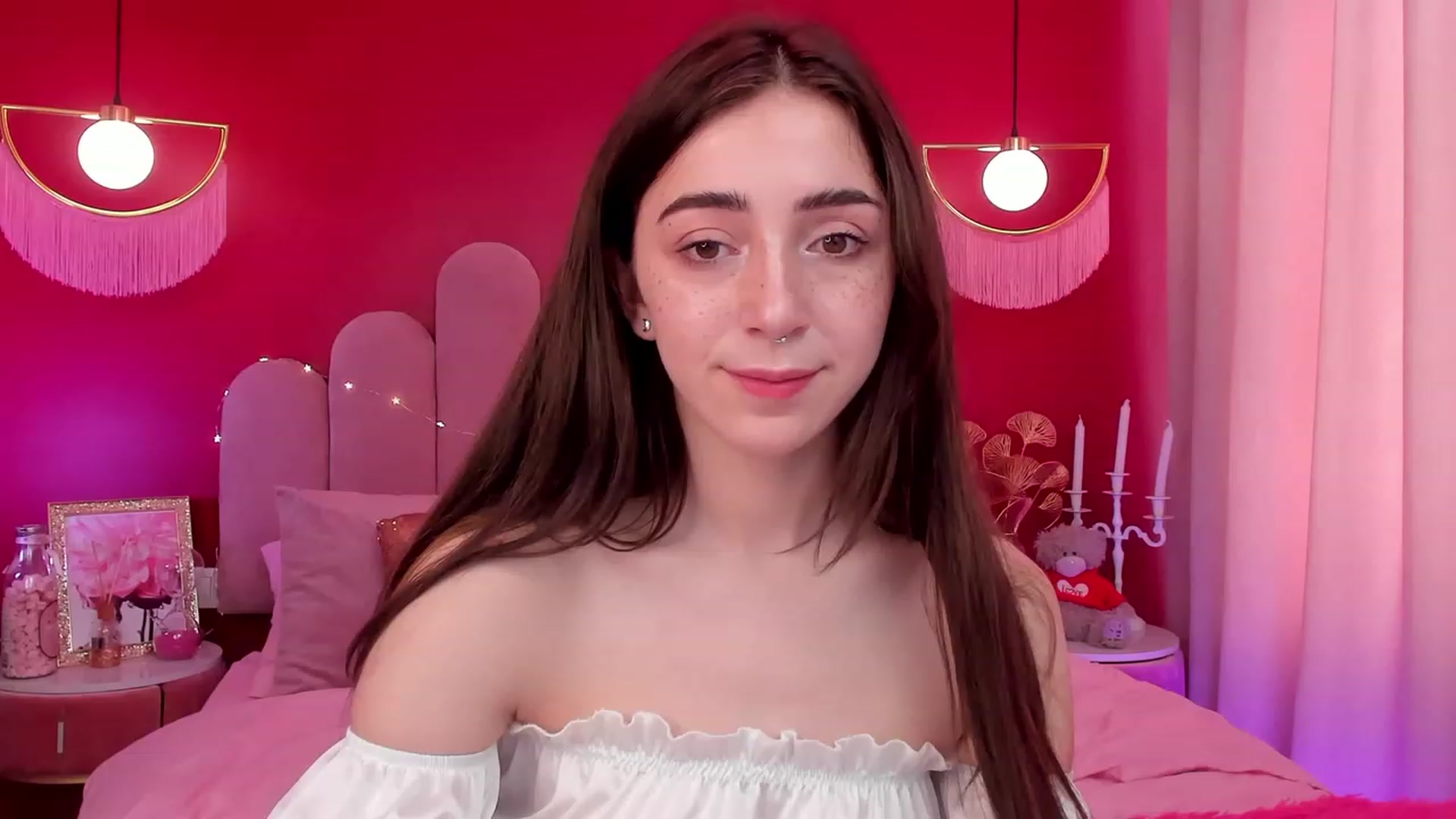 Gallery image thumbnail from ElsaYoung's myfreecams stream on, 03/29/2023, 05:46 image 6 of 20