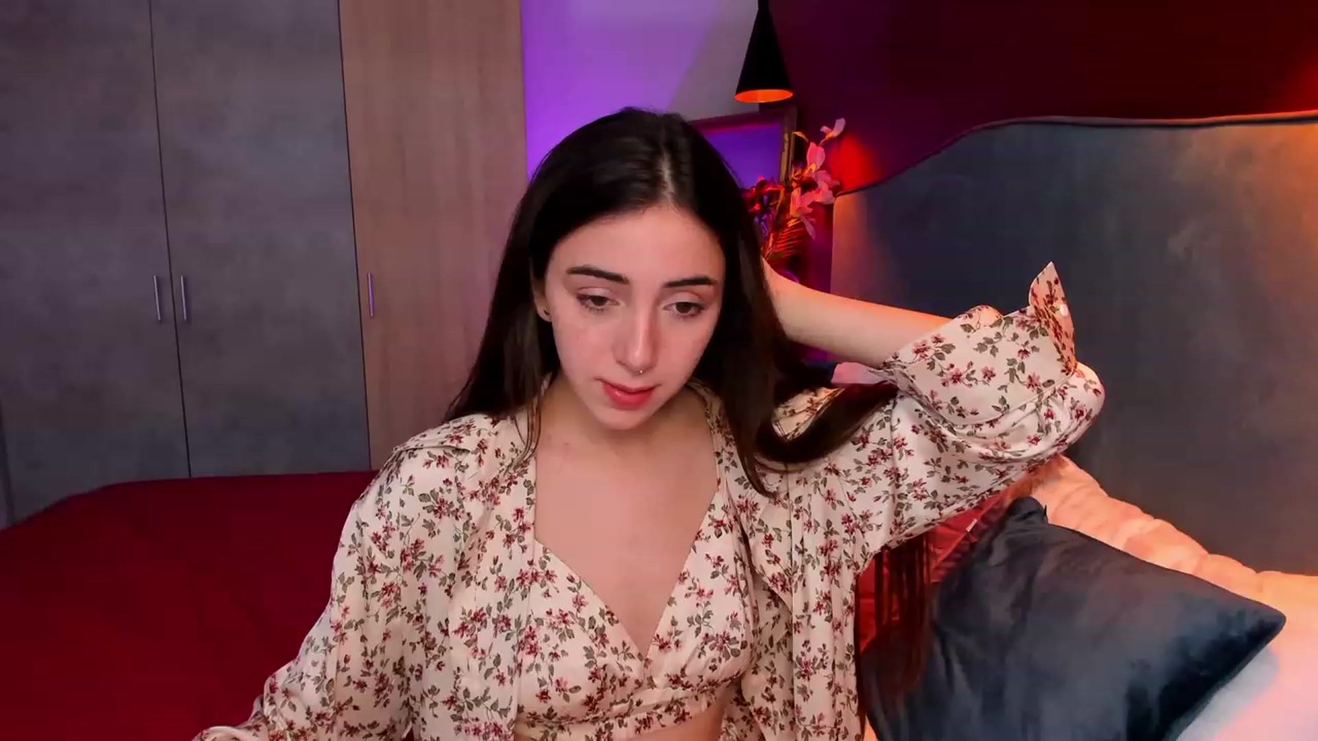 Gallery image thumbnail from ElsaYoung's myfreecams stream on, 03/30/2023, 14:50 image 8 of 20