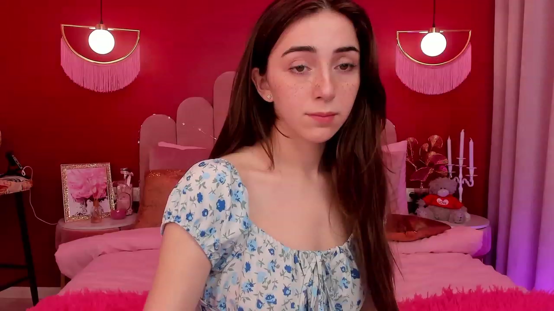 Gallery image thumbnail from ElsaYoung's myfreecams stream on, 03/31/2023, 12:58 image 7 of 20