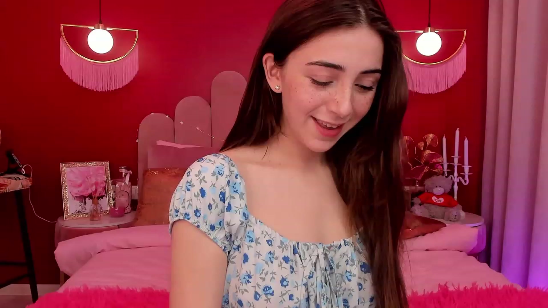 Gallery image thumbnail from ElsaYoung's myfreecams stream on, 03/31/2023, 12:58 image 10 of 20