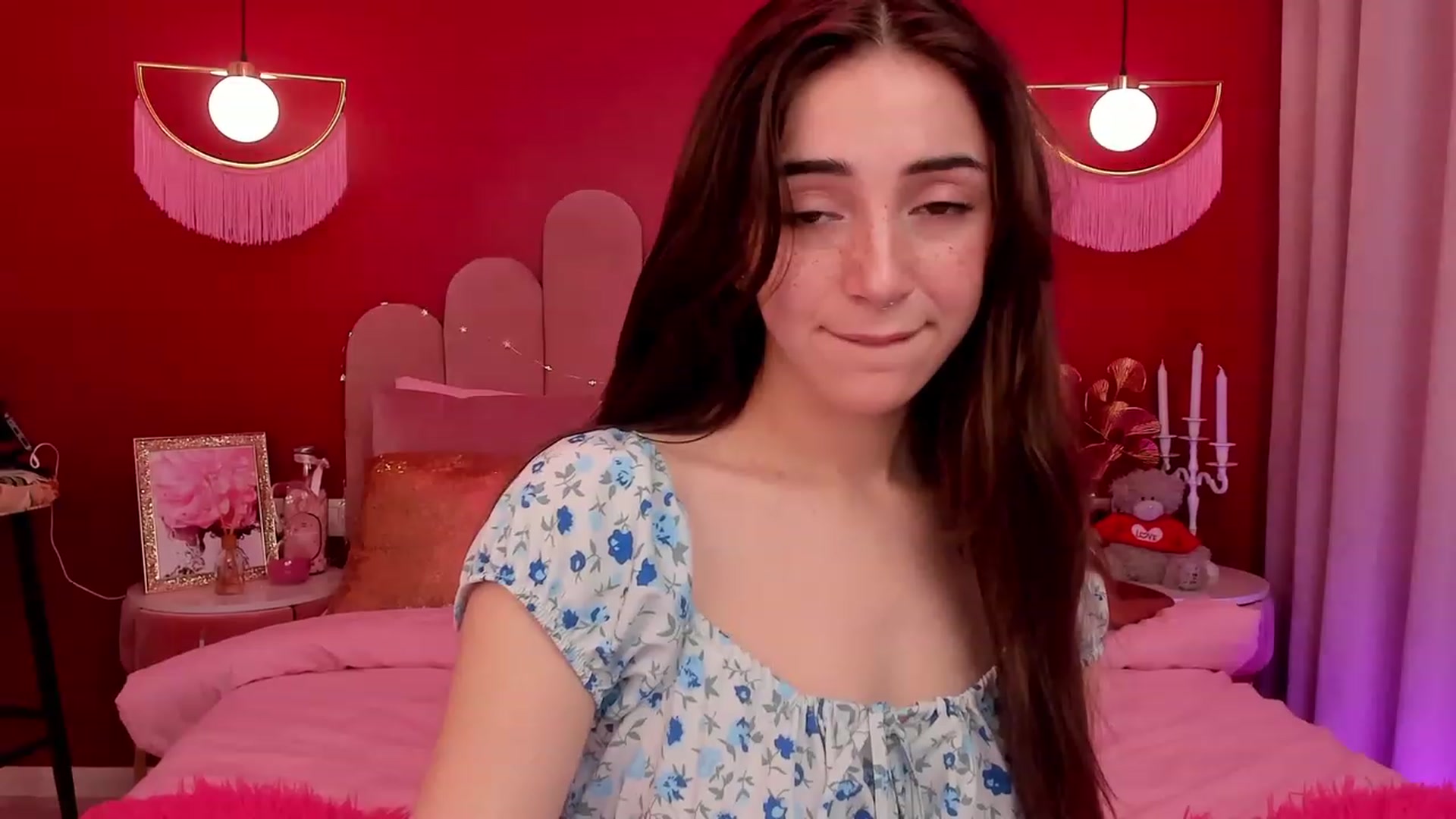 Gallery image thumbnail from ElsaYoung's myfreecams stream on, 03/31/2023, 12:58 image 18 of 20