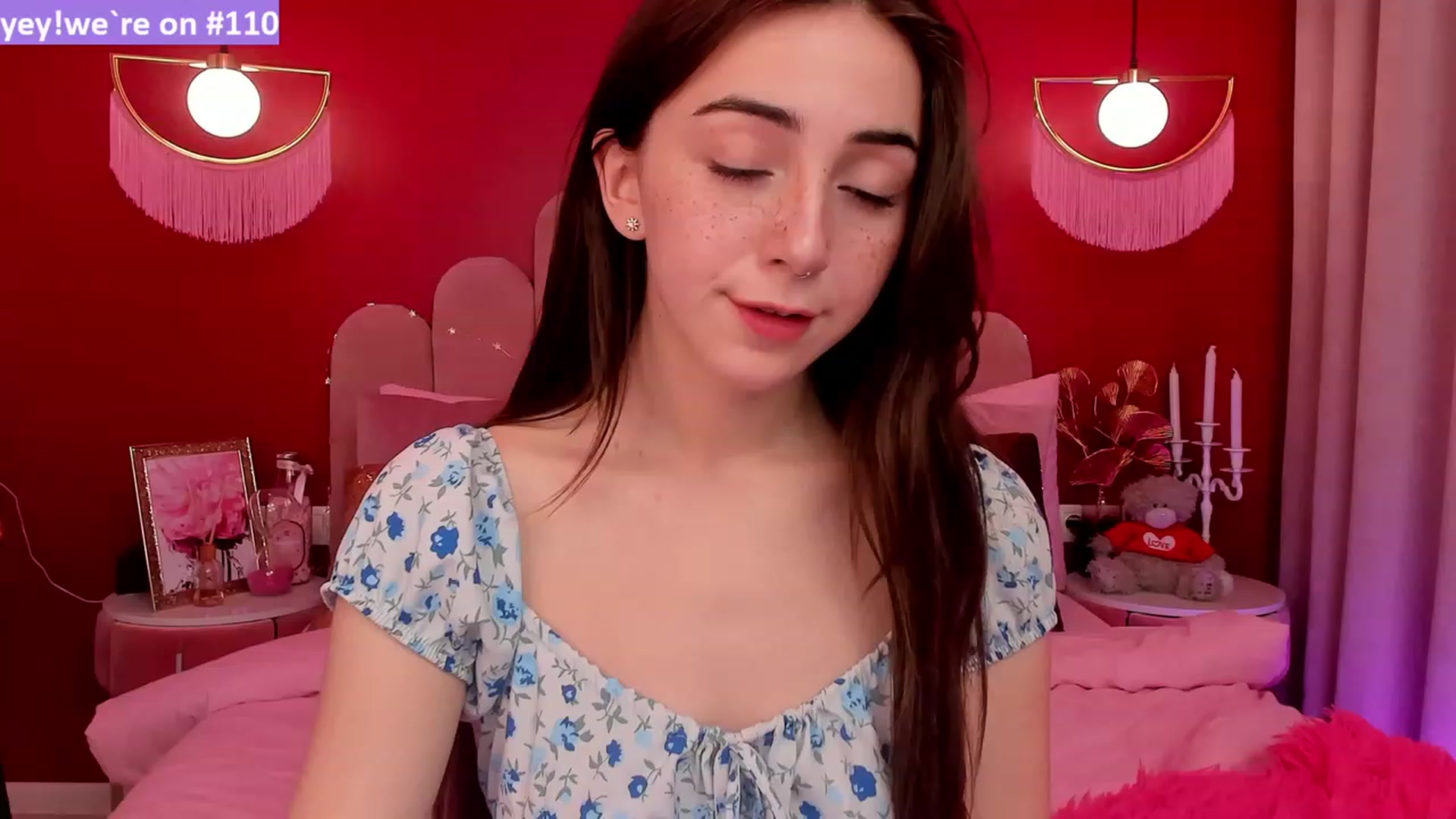 Gallery image thumbnail from ElsaYoung's myfreecams stream on, 03/31/2023, 14:24 image 14 of 20