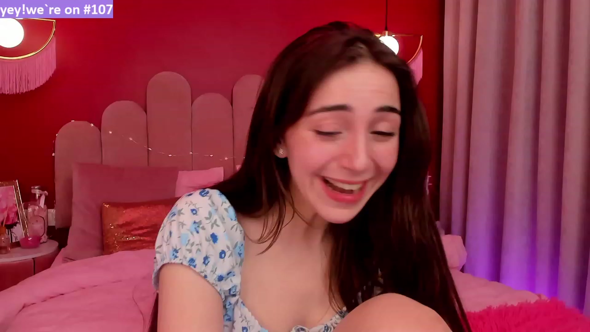 Gallery image thumbnail from ElsaYoung's myfreecams stream on, 03/31/2023, 18:40 image 13 of 20