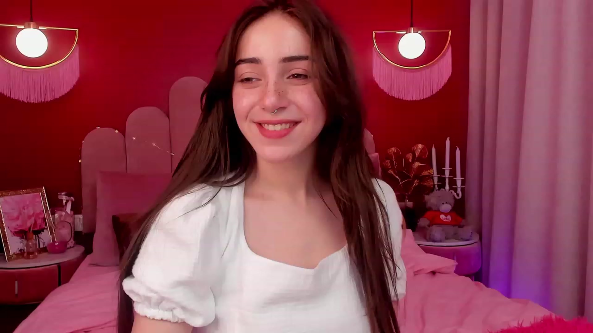 Gallery image thumbnail from ElsaYoung's myfreecams stream on, 04/01/2023, 10:02 image 13 of 20