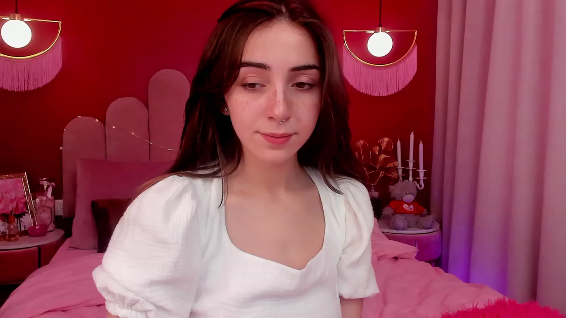 Gallery image thumbnail from ElsaYoung's myfreecams stream on, 04/01/2023, 10:02 image 19 of 20