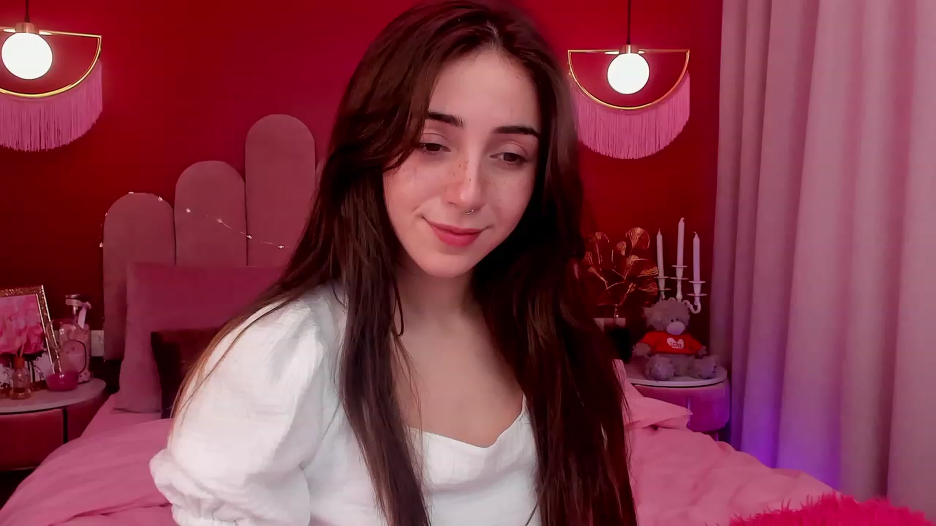 Gallery image thumbnail from ElsaYoung's myfreecams stream on, 04/01/2023, 10:02 image 20 of 20