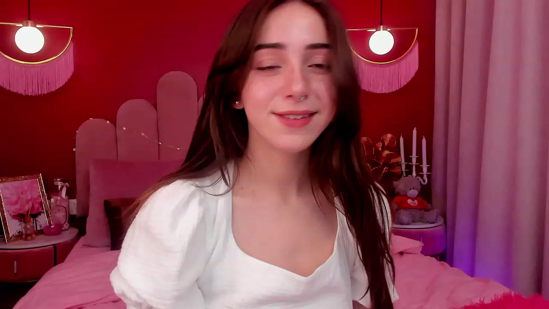 Gallery image thumbnail from ElsaYoung's myfreecams stream on, 04/01/2023, 10:02 image 15 of 20