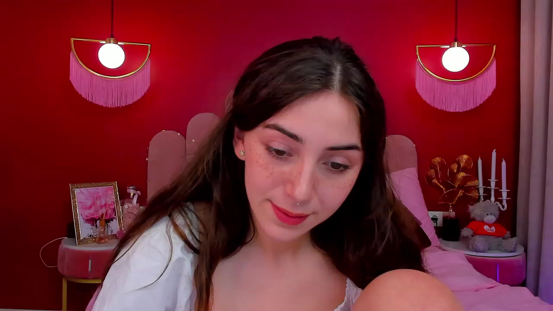Gallery image thumbnail from ElsaYoung's myfreecams stream on, 04/02/2023, 19:10 image 8 of 20