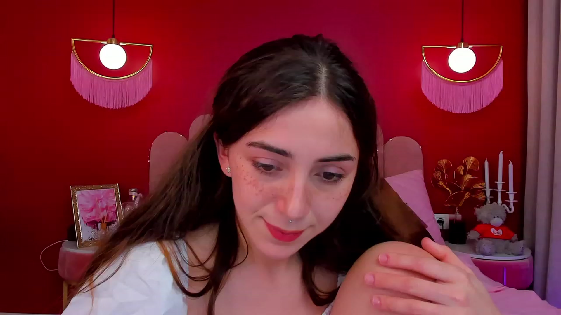 Gallery image thumbnail from ElsaYoung's myfreecams stream on, 04/02/2023, 19:10 image 9 of 20