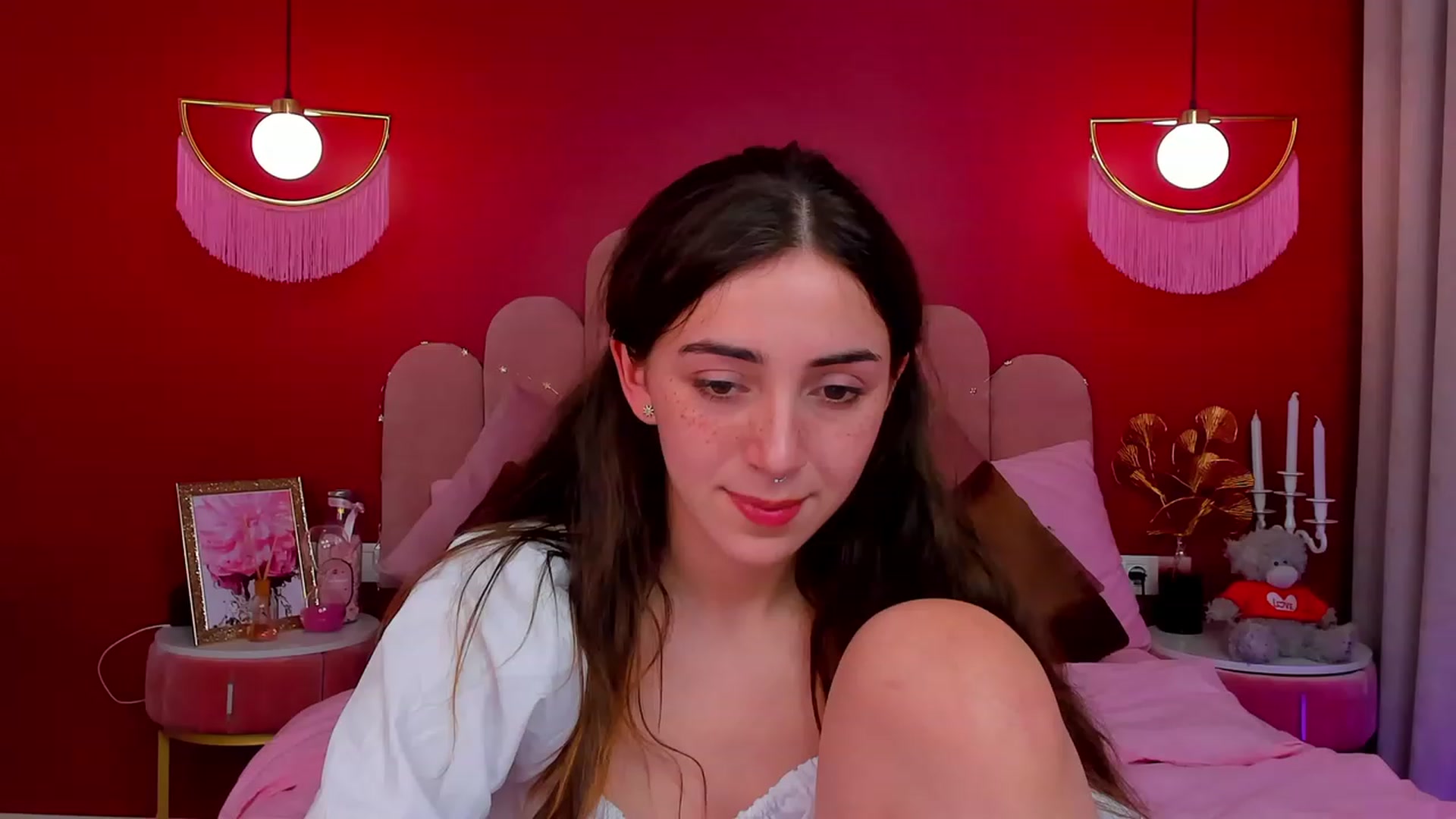 Gallery image thumbnail from ElsaYoung's myfreecams stream on, 04/02/2023, 19:10 image 15 of 20