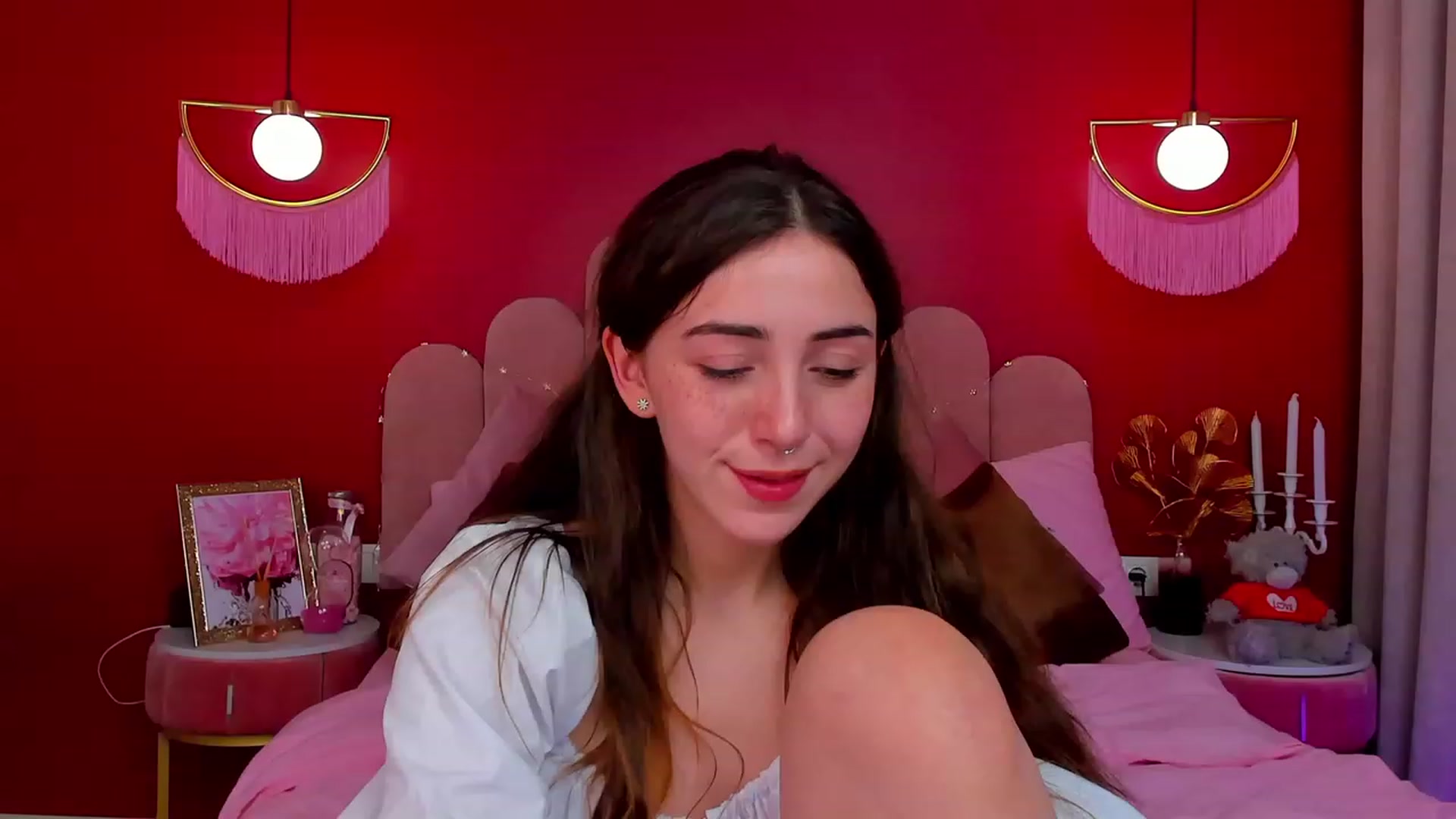 Gallery image thumbnail from ElsaYoung's myfreecams stream on, 04/02/2023, 19:10 image 17 of 20