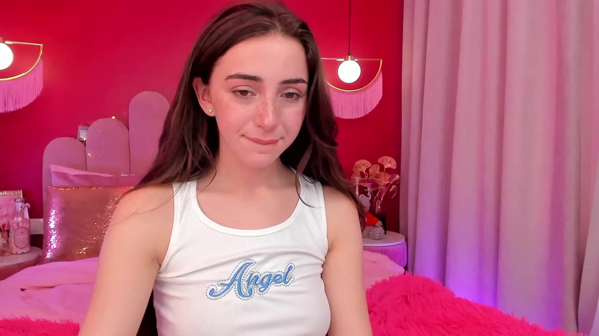 Gallery image thumbnail from ElsaYoung's myfreecams stream on, 04/06/2023, 12:57 image 14 of 20