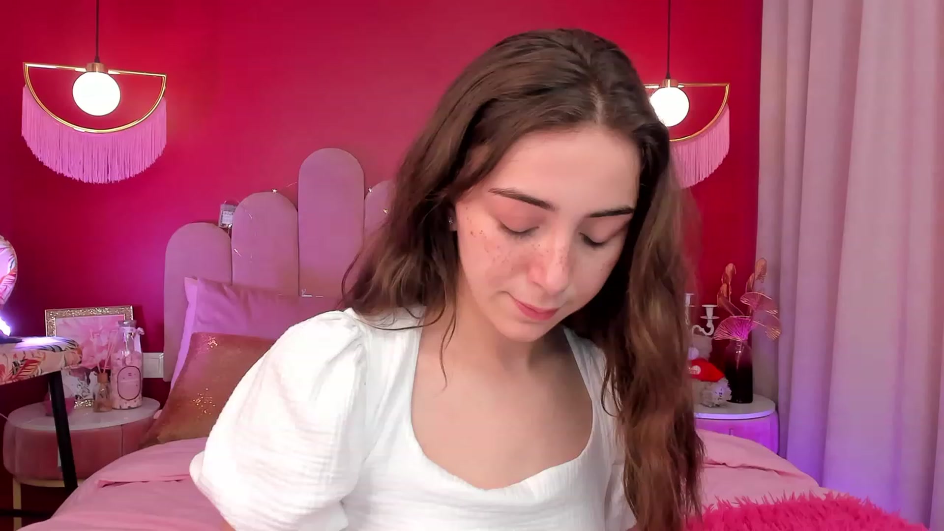 Gallery image thumbnail from ElsaYoung's myfreecams stream on, 04/07/2023, 11:34 image 15 of 20