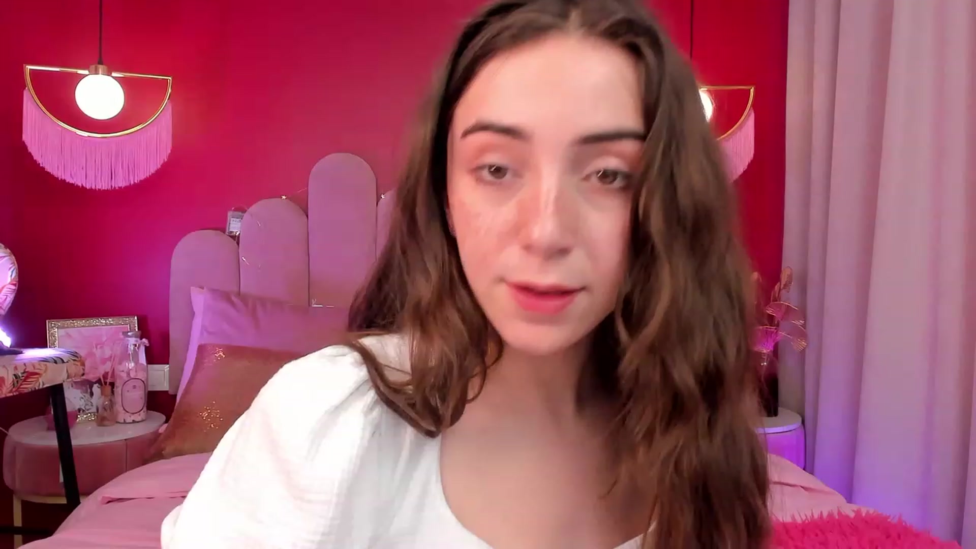 Gallery image thumbnail from ElsaYoung's myfreecams stream on, 04/07/2023, 11:34 image 20 of 20