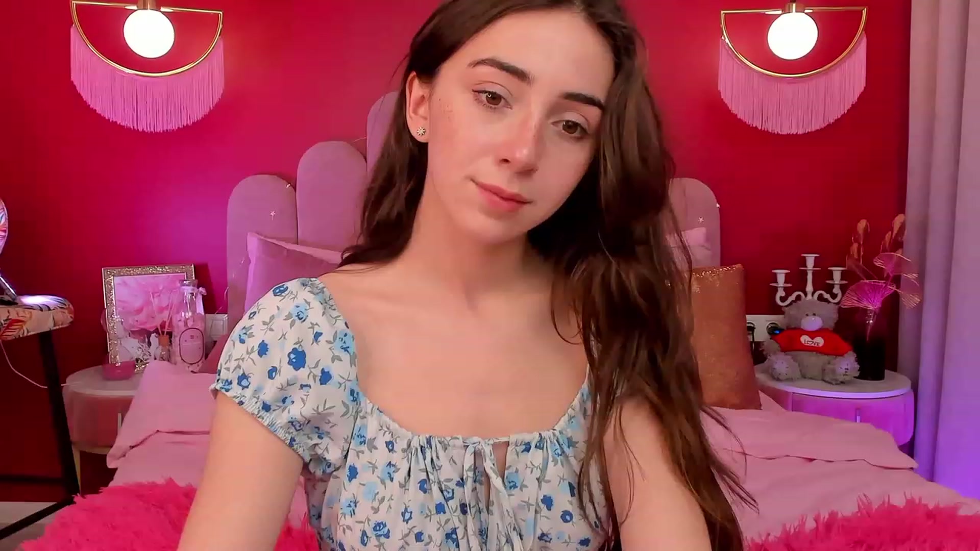 Gallery image thumbnail from ElsaYoung's myfreecams stream on, 04/08/2023, 08:46 image 16 of 20