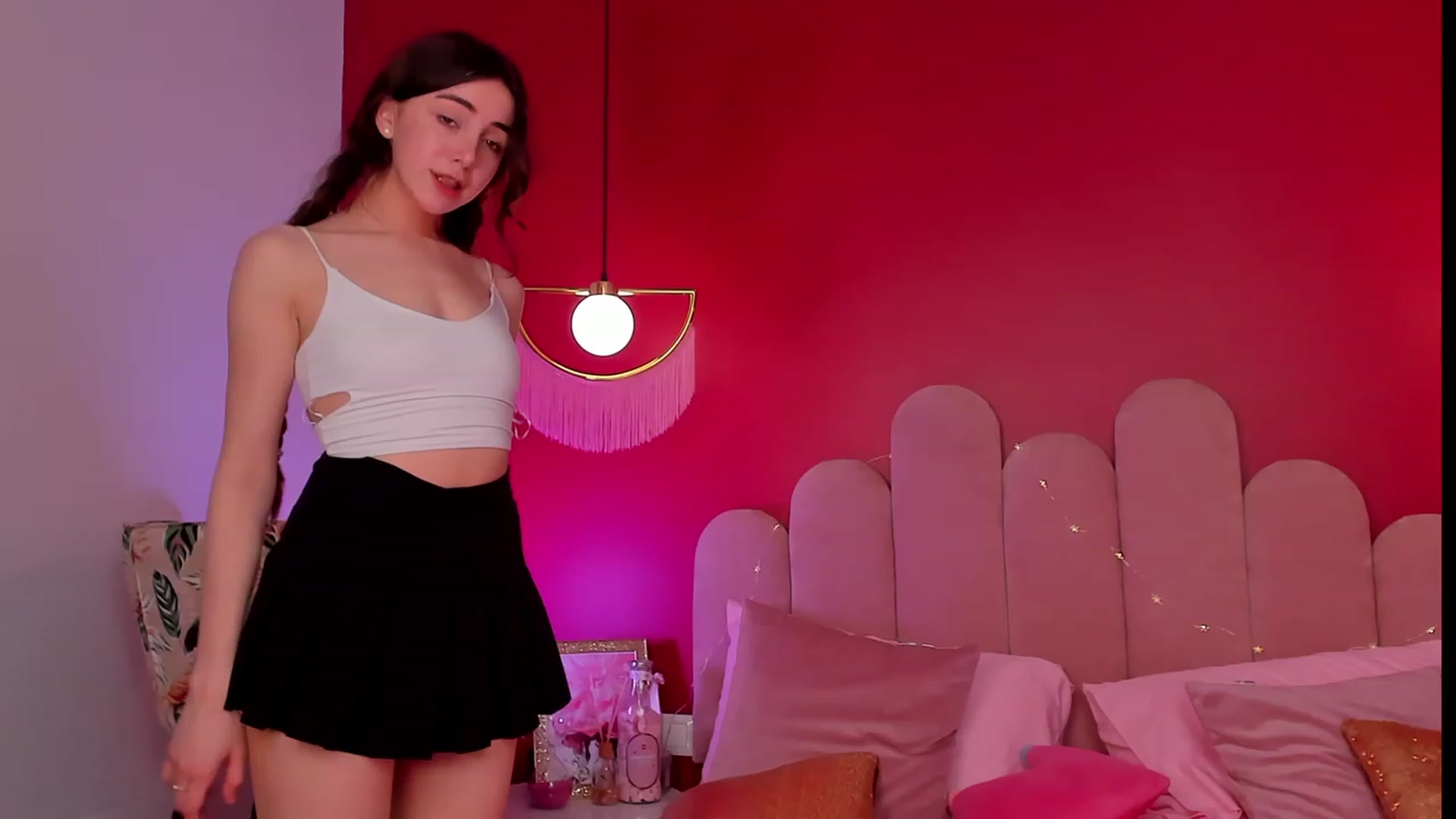 Gallery image thumbnail from ElsaYoung's myfreecams stream on, 04/09/2023, 15:28 image 1 of 20
