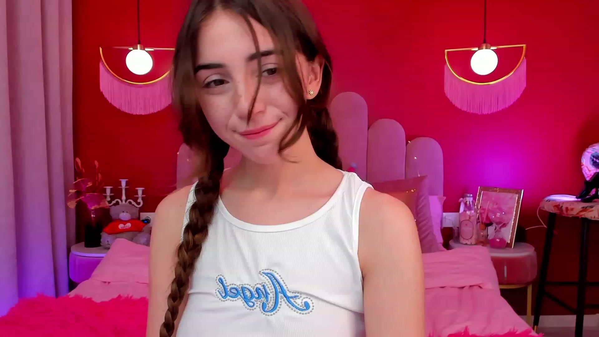 Gallery image thumbnail from ElsaYoung's myfreecams stream on, 04/13/2023, 14:23 image 5 of 20