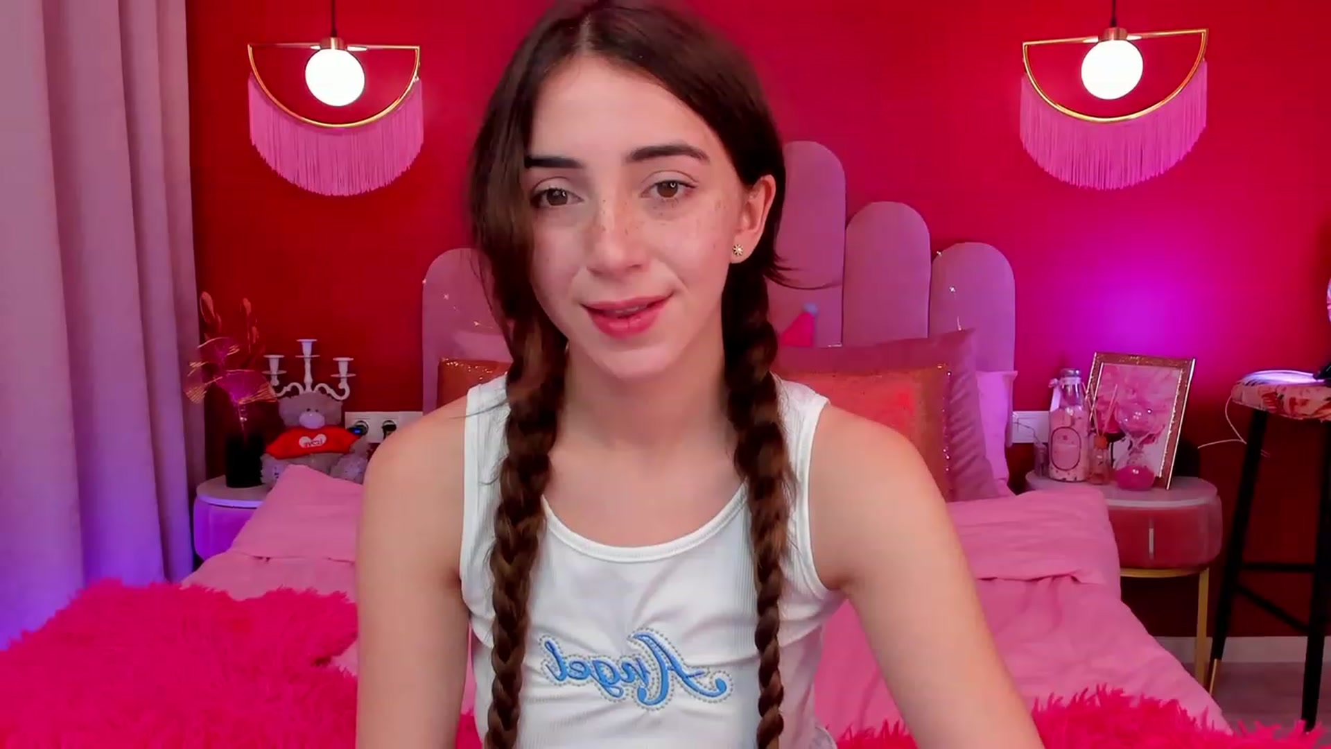 Gallery image thumbnail from ElsaYoung's myfreecams stream on, 04/13/2023, 14:23 image 20 of 20