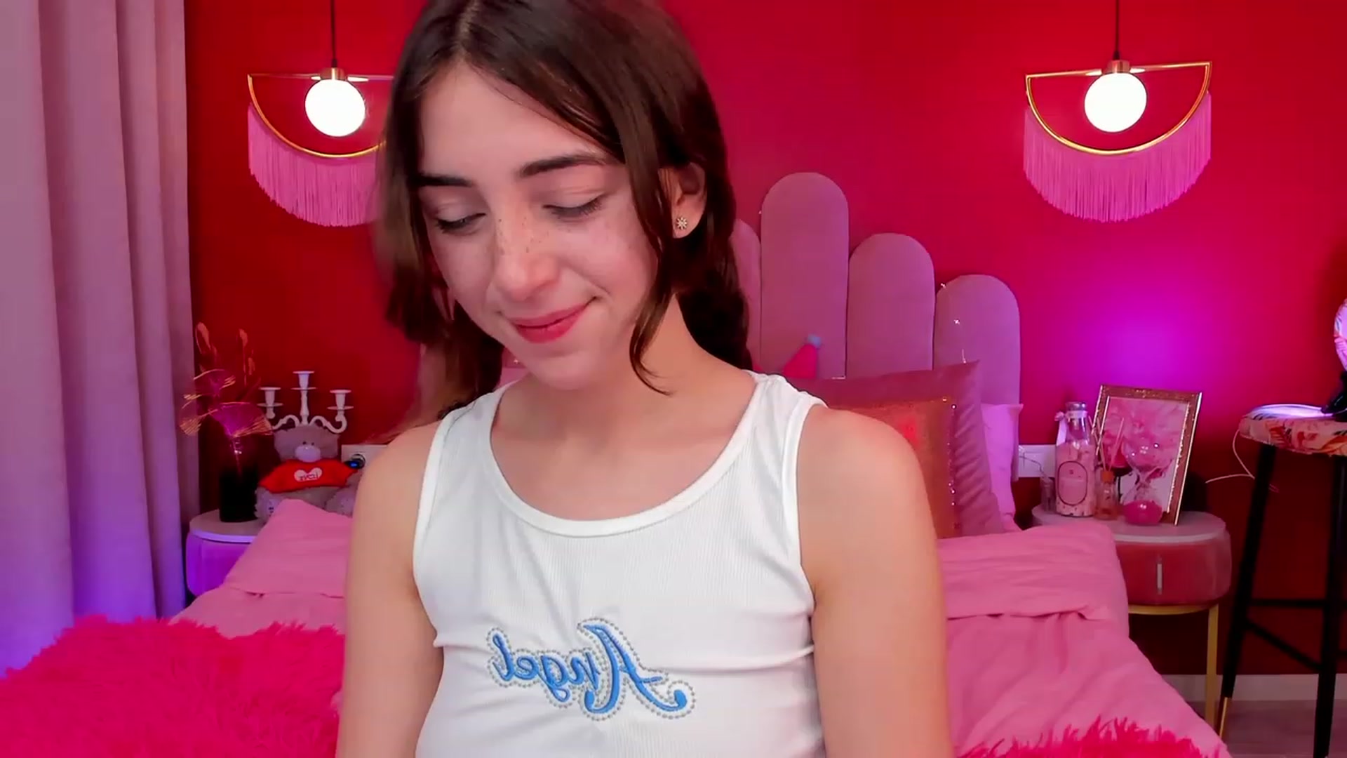 Gallery image thumbnail from ElsaYoung's myfreecams stream on, 04/13/2023, 14:23 image 17 of 20