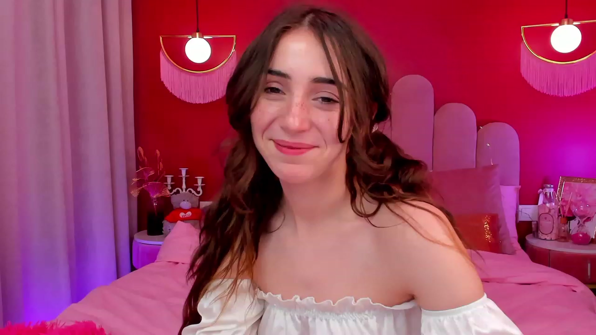 Gallery image thumbnail from ElsaYoung's myfreecams stream on, 04/14/2023, 08:39 image 15 of 20