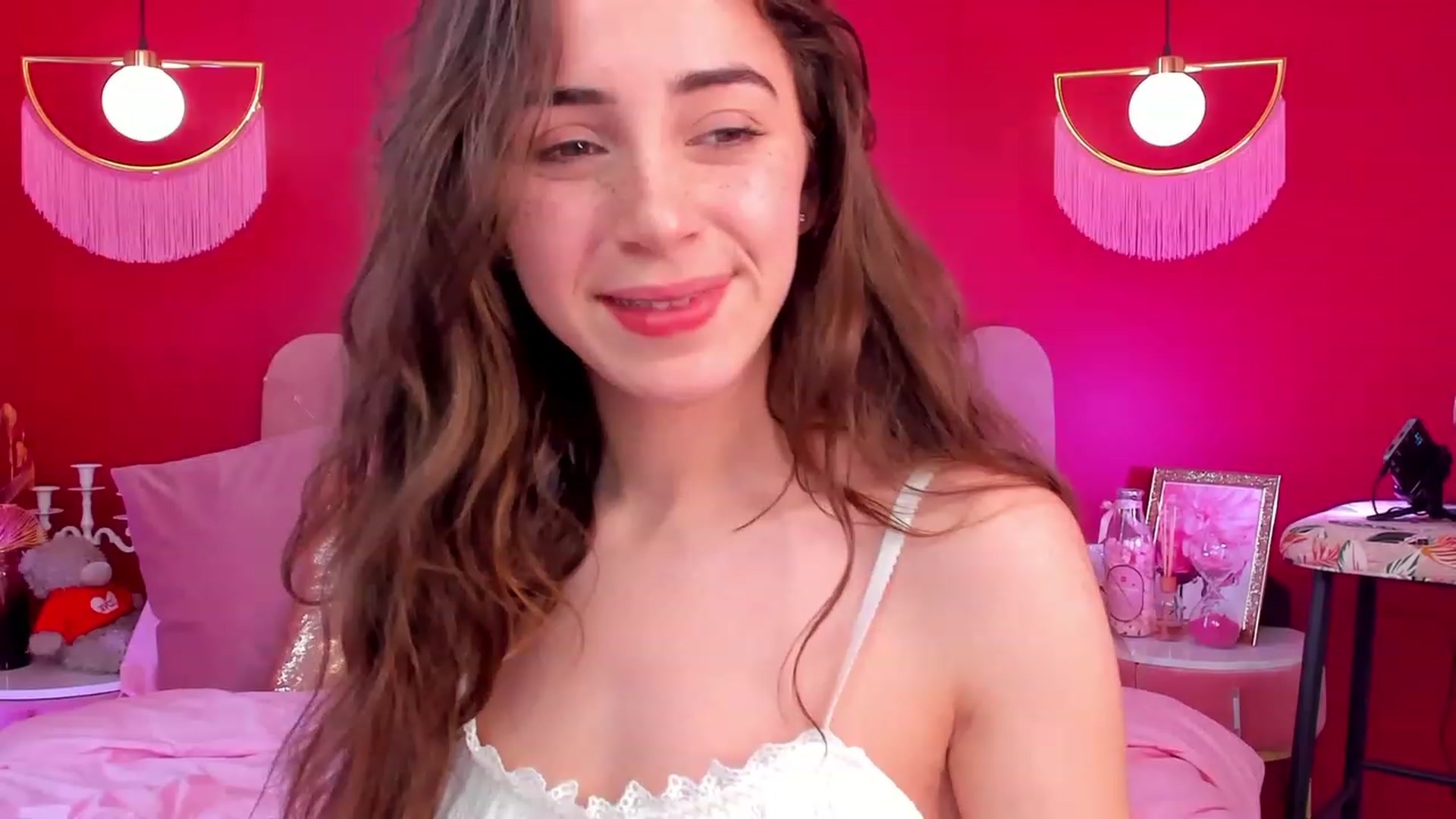 Gallery image thumbnail from ElsaYoung's myfreecams stream on, 04/15/2023, 09:00 image 20 of 20