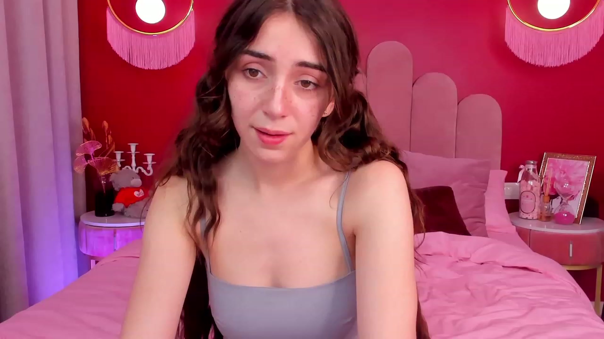 Gallery image thumbnail from ElsaYoung's myfreecams stream on, 04/21/2023, 11:03 image 19 of 20