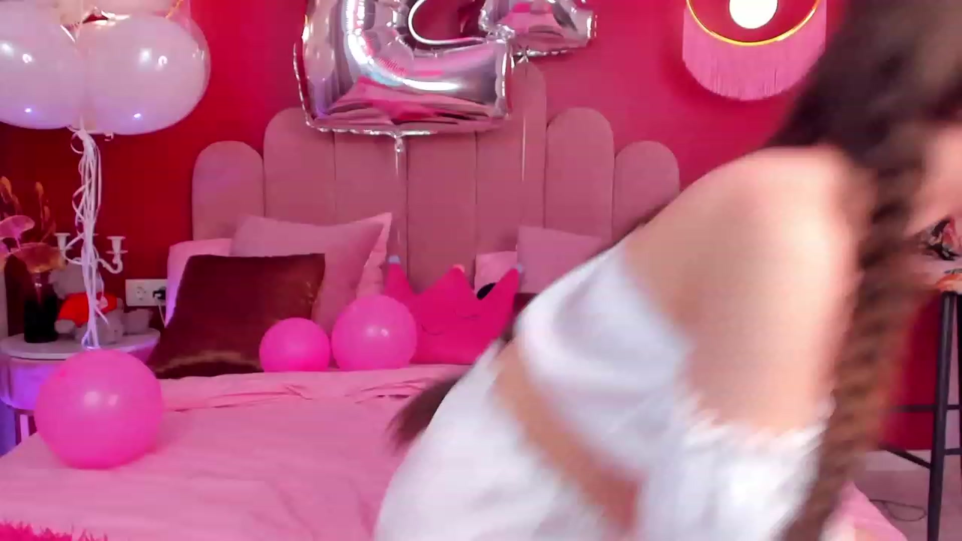 Gallery image thumbnail from ElsaYoung's myfreecams stream on, 04/22/2023, 09:04 image 20 of 20