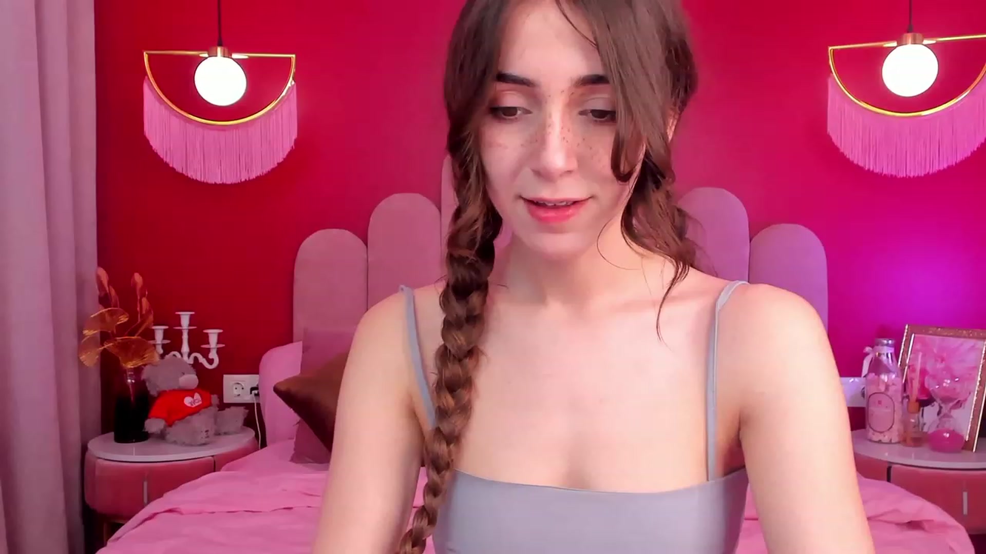 Gallery image thumbnail from ElsaYoung's myfreecams stream on, 04/23/2023, 12:30 image 4 of 20