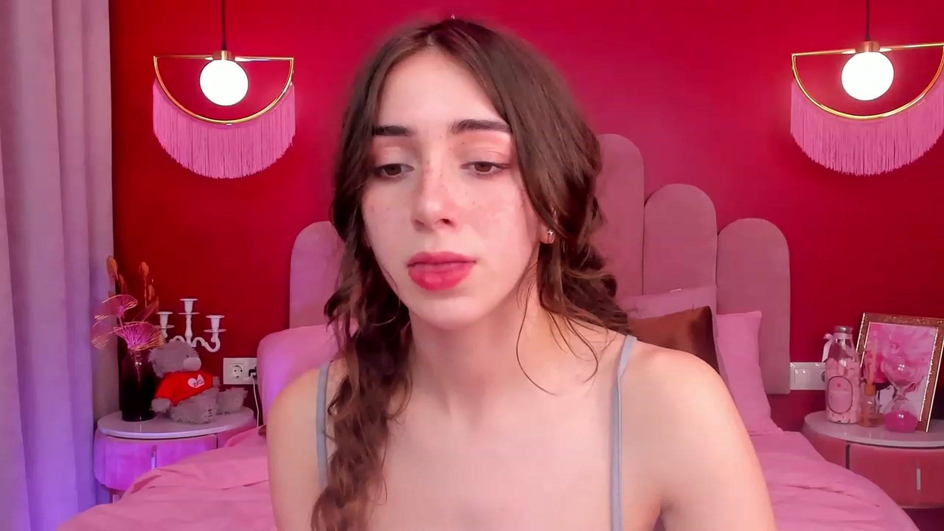Gallery image thumbnail from ElsaYoung's myfreecams stream on, 04/23/2023, 18:09 image 16 of 20