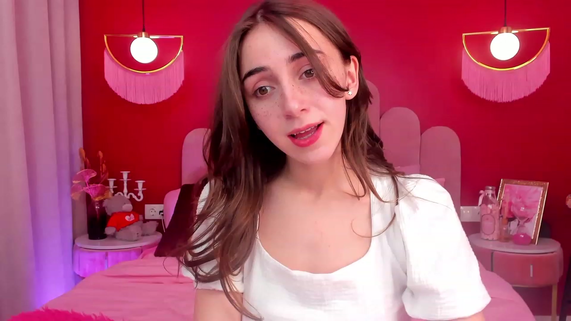 Gallery image thumbnail from ElsaYoung's myfreecams stream on, 04/25/2023, 12:45 image 16 of 20