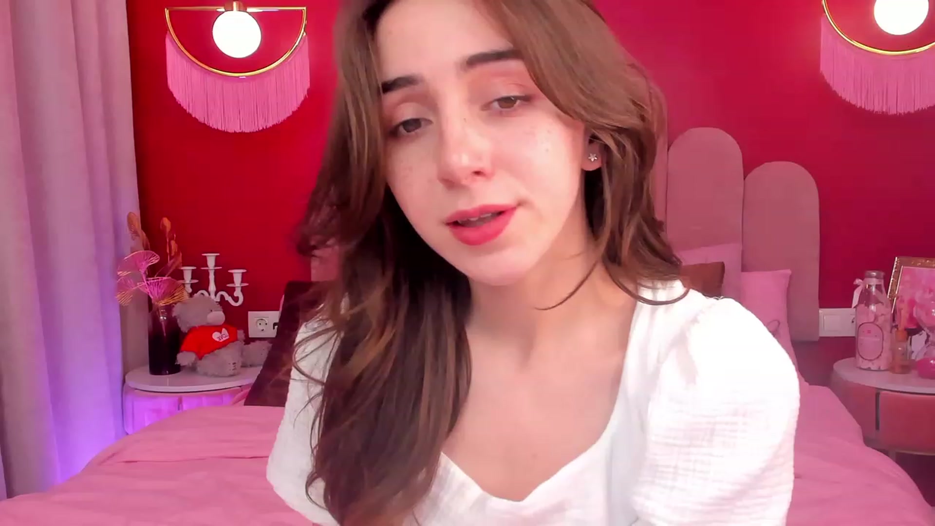 Gallery image thumbnail from ElsaYoung's myfreecams stream on, 04/25/2023, 18:44 image 19 of 20