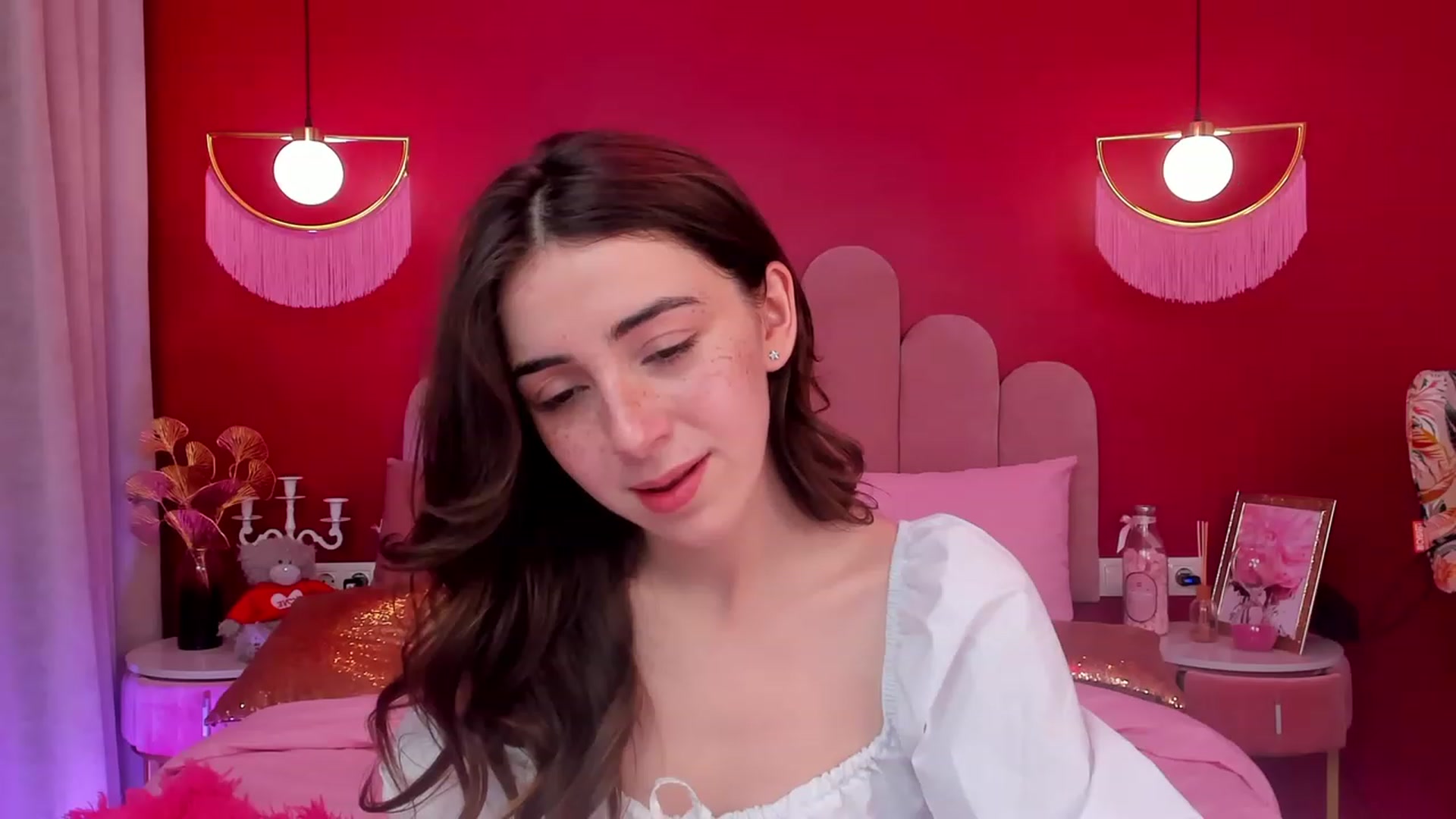 Gallery image thumbnail from ElsaYoung's myfreecams stream on, 04/27/2023, 16:27 image 12 of 20