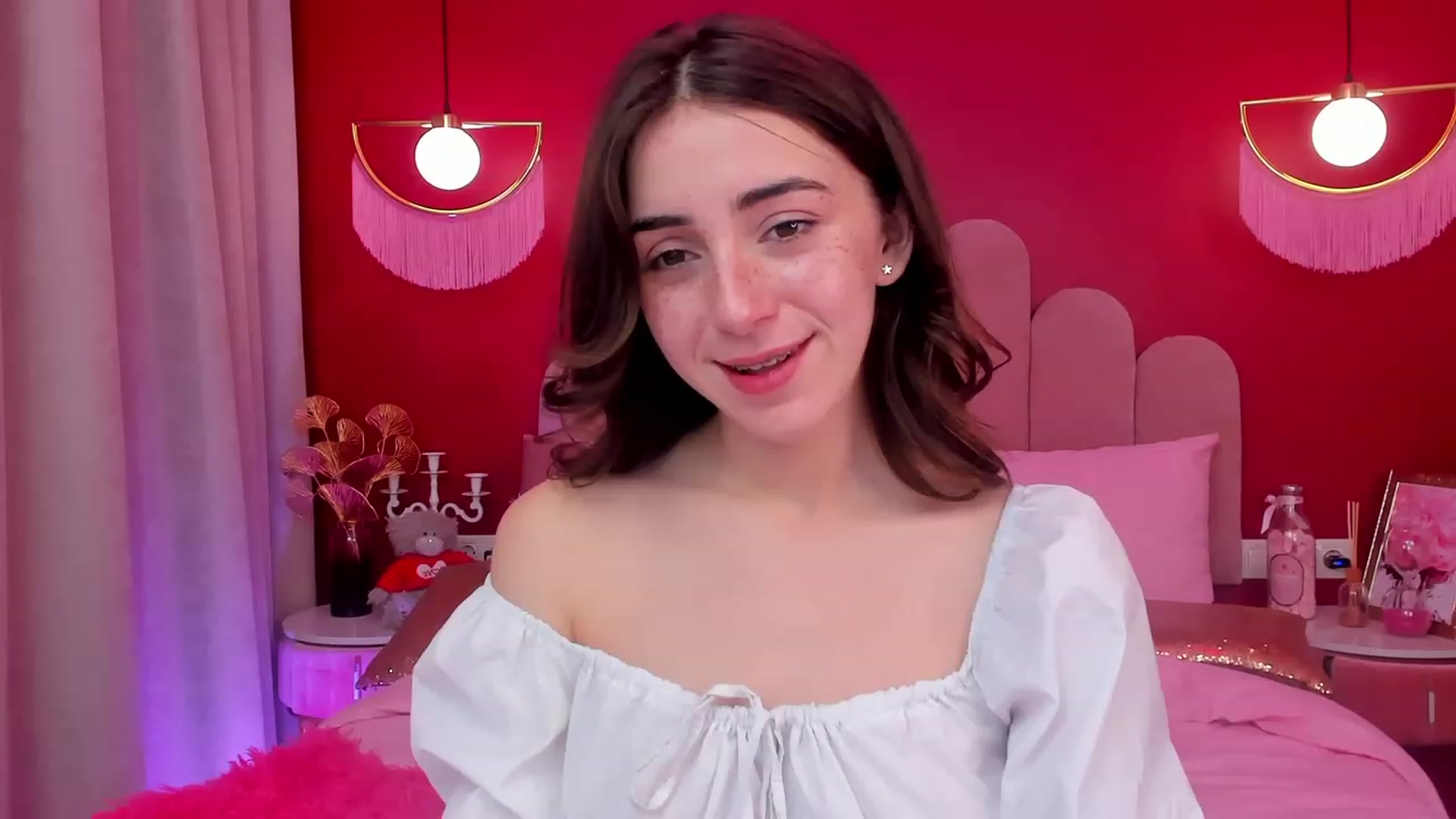 Gallery image thumbnail from ElsaYoung's myfreecams stream on, 04/27/2023, 16:27 image 2 of 20