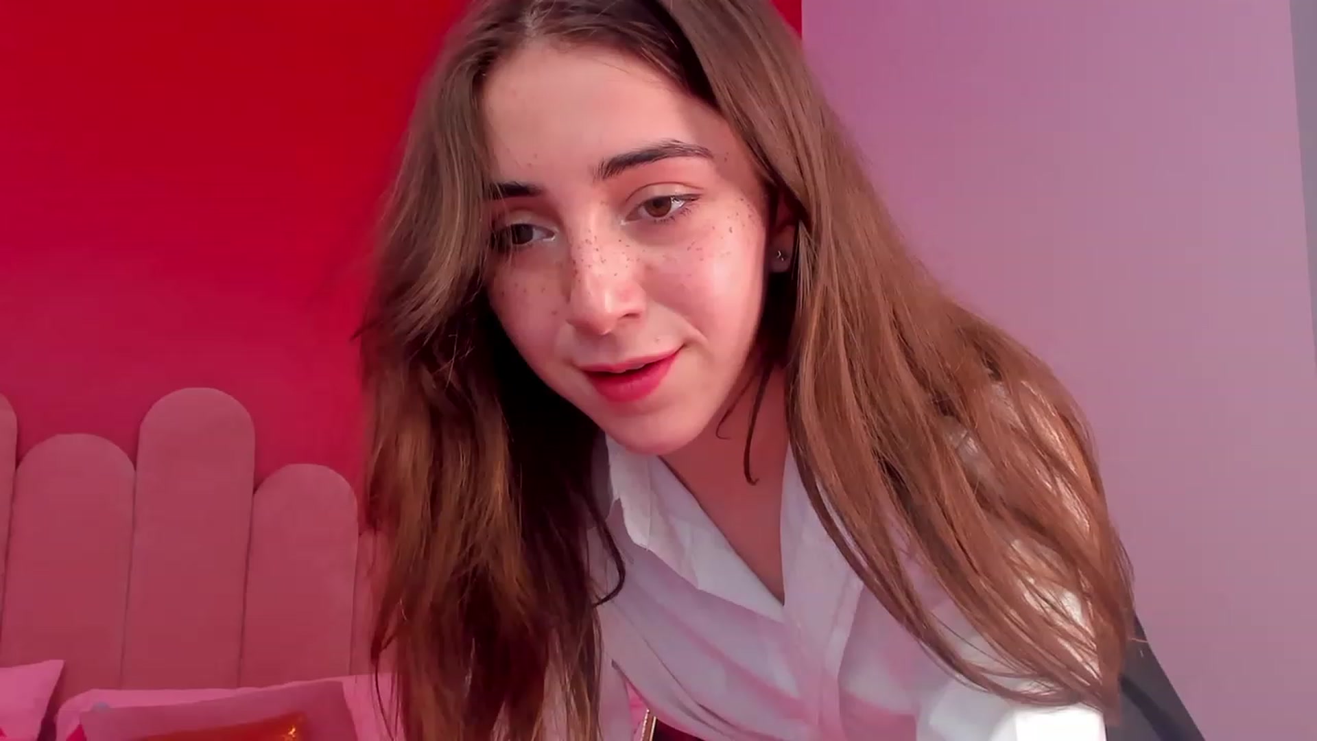 Gallery image thumbnail from ElsaYoung's myfreecams stream on, 04/29/2023, 08:38 image 3 of 20