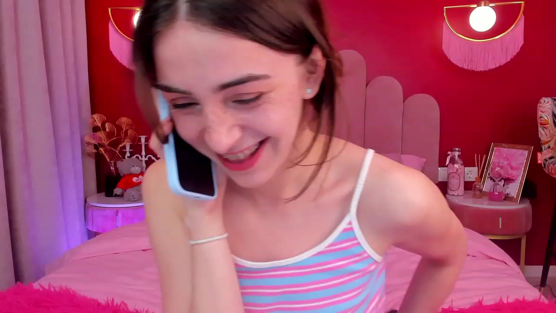 Gallery image thumbnail from ElsaYoung's myfreecams stream on, 04/30/2023, 17:47 image 20 of 20