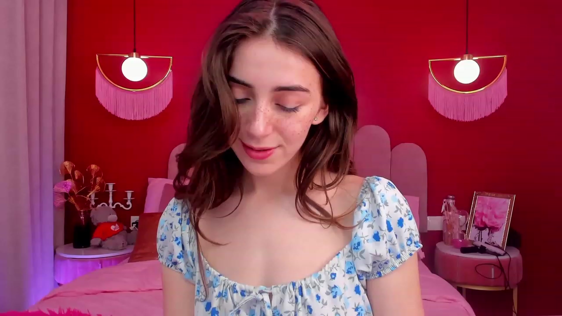 Gallery image thumbnail from ElsaYoung's myfreecams stream on, 05/05/2023, 14:13 image 15 of 20