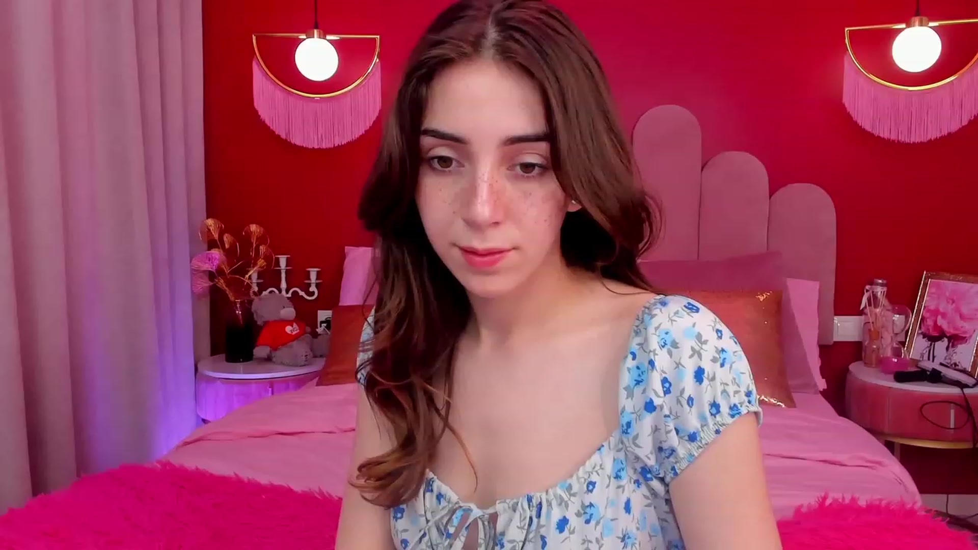 Gallery image thumbnail from ElsaYoung's myfreecams stream on, 05/05/2023, 14:36 image 5 of 20