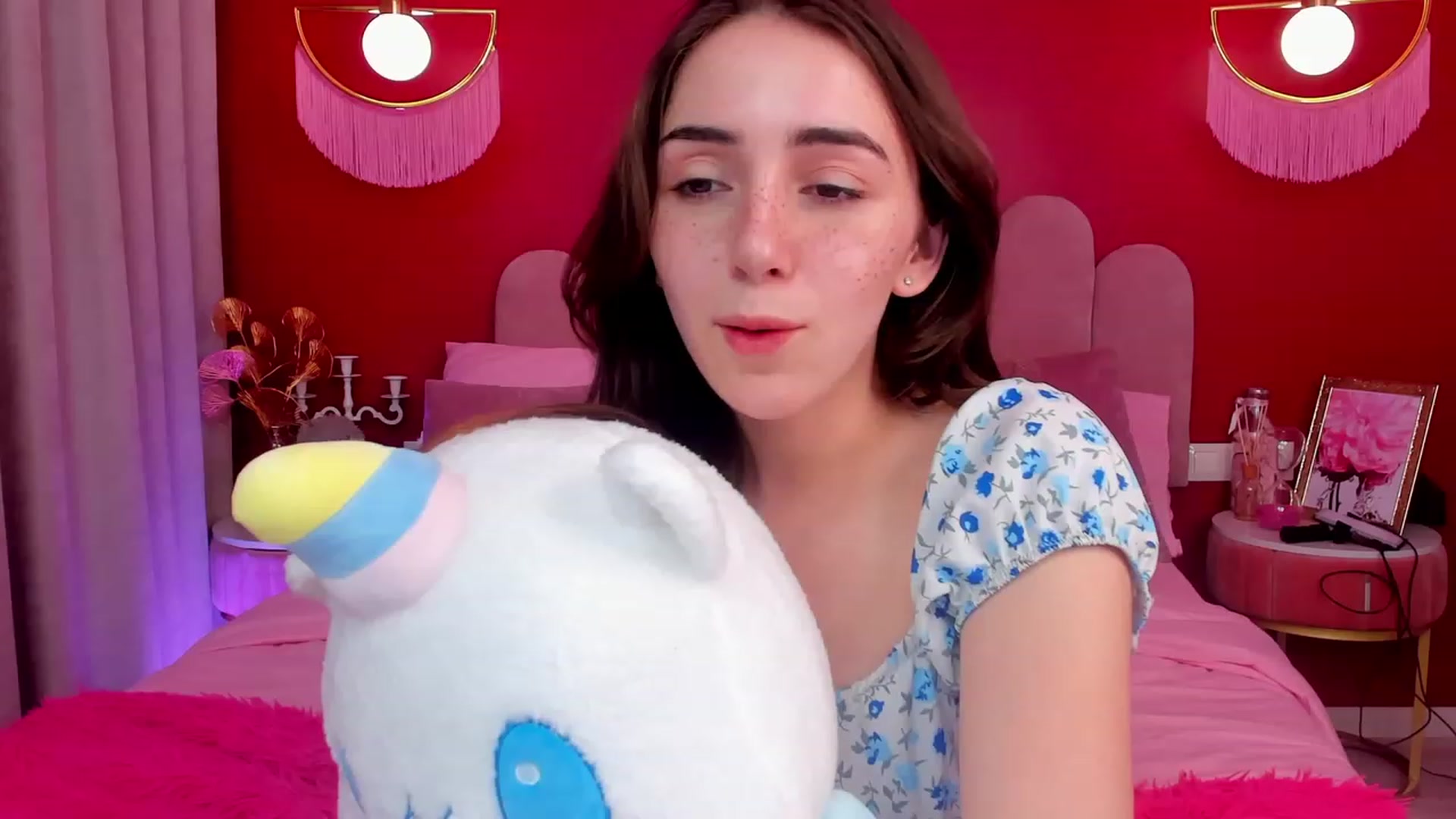 Gallery image thumbnail from ElsaYoung's myfreecams stream on, 05/05/2023, 17:02 image 5 of 20