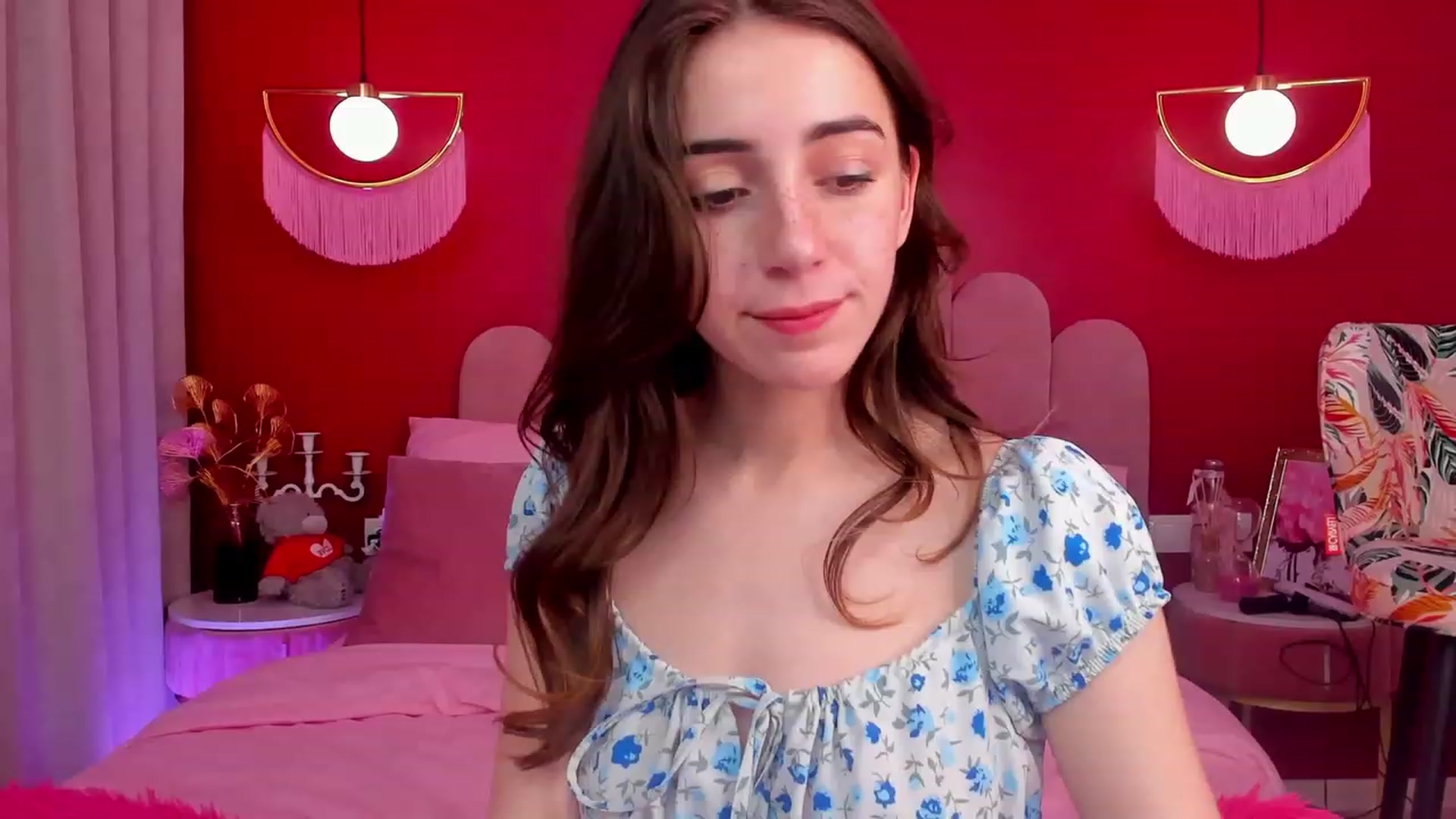 Gallery image thumbnail from ElsaYoung's myfreecams stream on, 05/05/2023, 18:58 image 8 of 20