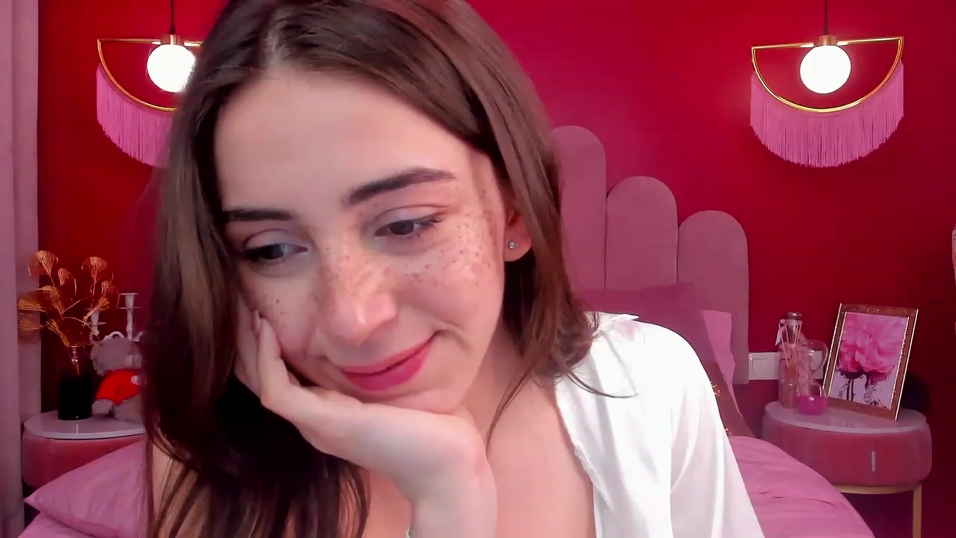 Gallery image thumbnail from ElsaYoung's myfreecams stream on, 05/07/2023, 08:03 image 20 of 20