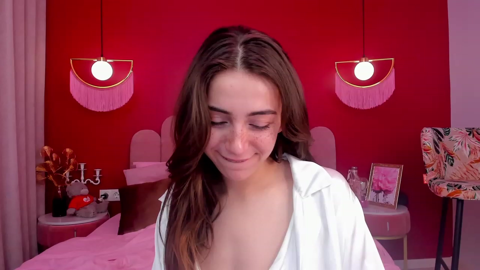 Gallery image thumbnail from ElsaYoung's myfreecams stream on, 05/07/2023, 14:28 image 7 of 20