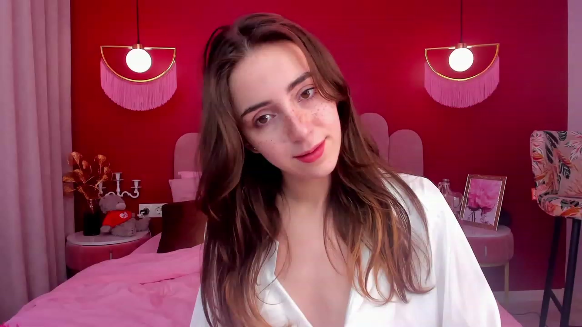 Gallery image thumbnail from ElsaYoung's myfreecams stream on, 05/07/2023, 14:28 image 18 of 20
