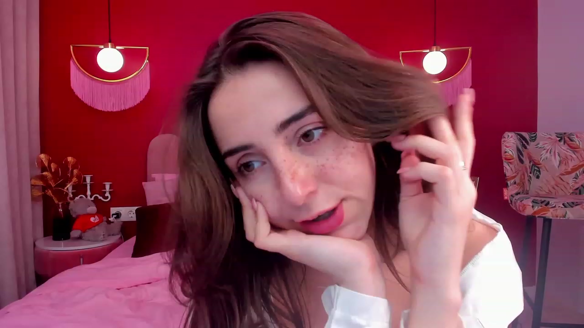 Gallery image thumbnail from ElsaYoung's myfreecams stream on, 05/07/2023, 14:28 image 13 of 20