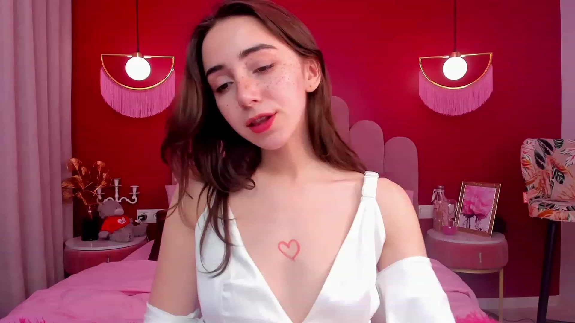Gallery image thumbnail from ElsaYoung's myfreecams stream on, 05/07/2023, 15:44 image 14 of 20